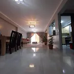 غرفة بمنزل هادئ مناسب للعائلة