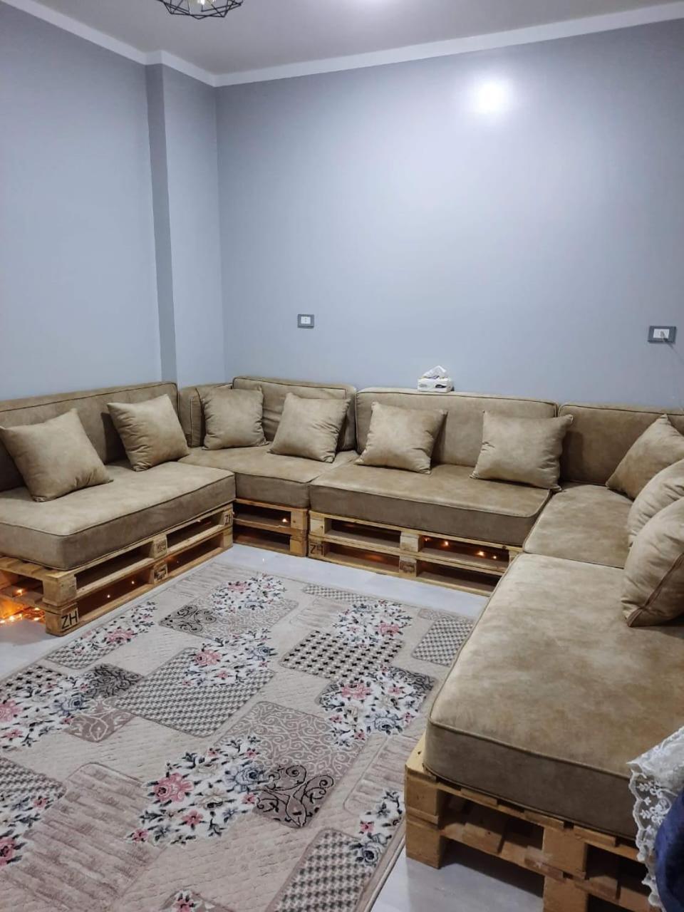 Homestay غرفة بمنزل هادئ مناسب للعائلة Cairo